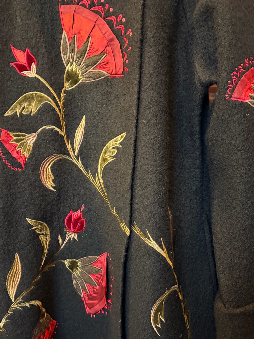 Gorgeous Statement Floral Embroidered Covelo Art Wear Black Wool Coat 🌹 Sz L - Picture 12 of 16
